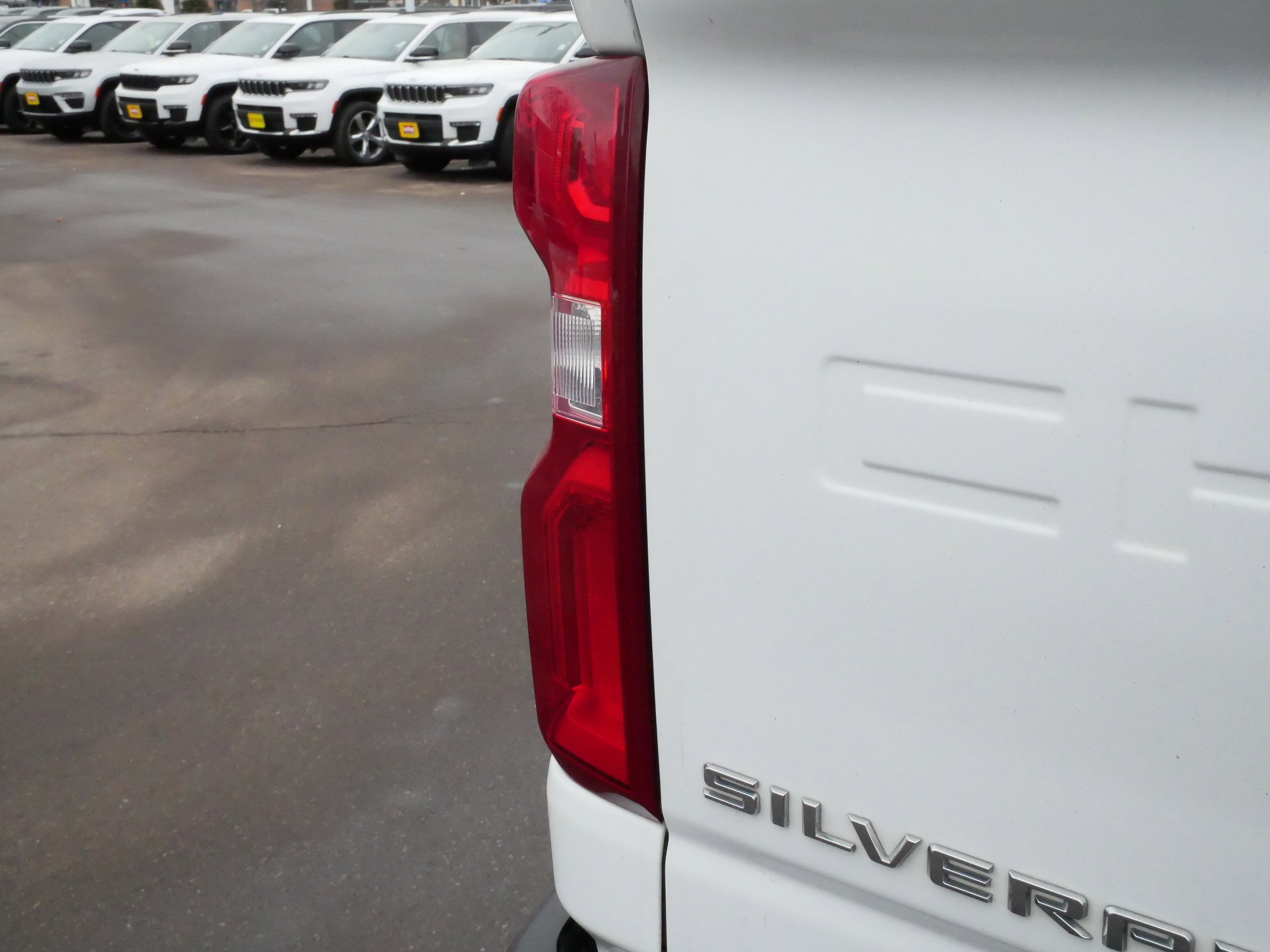 Used 2020 Chevrolet Silverado 2500 LTZ w/ LTZ Premium Package image 17