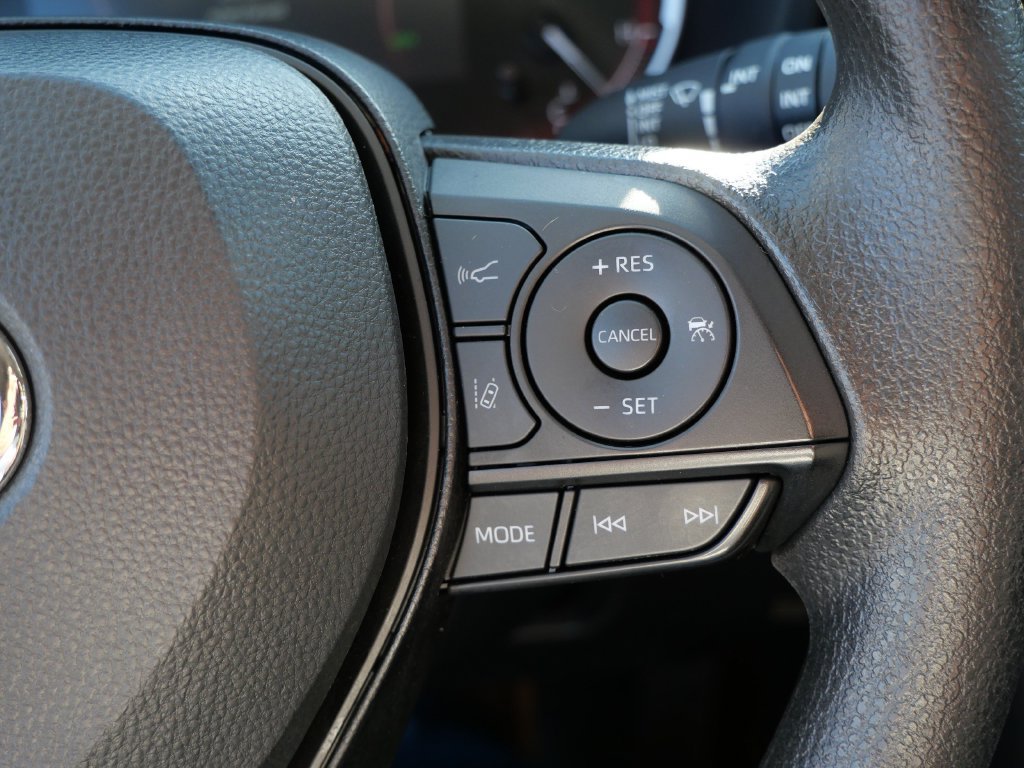 Certified 2025 Toyota RAV4 XLE AWD/4WD image 26