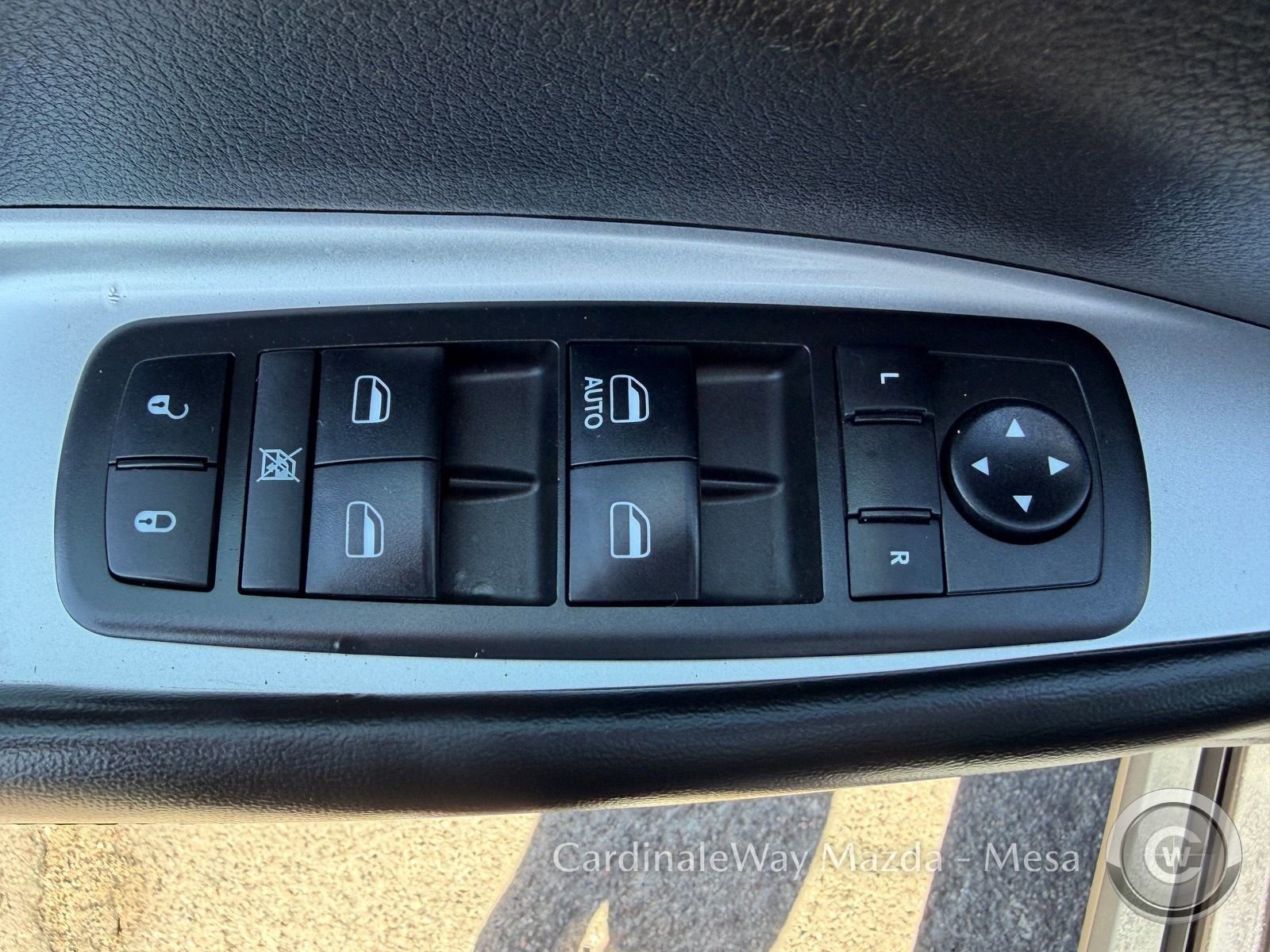 Used 2018 Dodge Journey SXT w/ Connectivity Group image 18