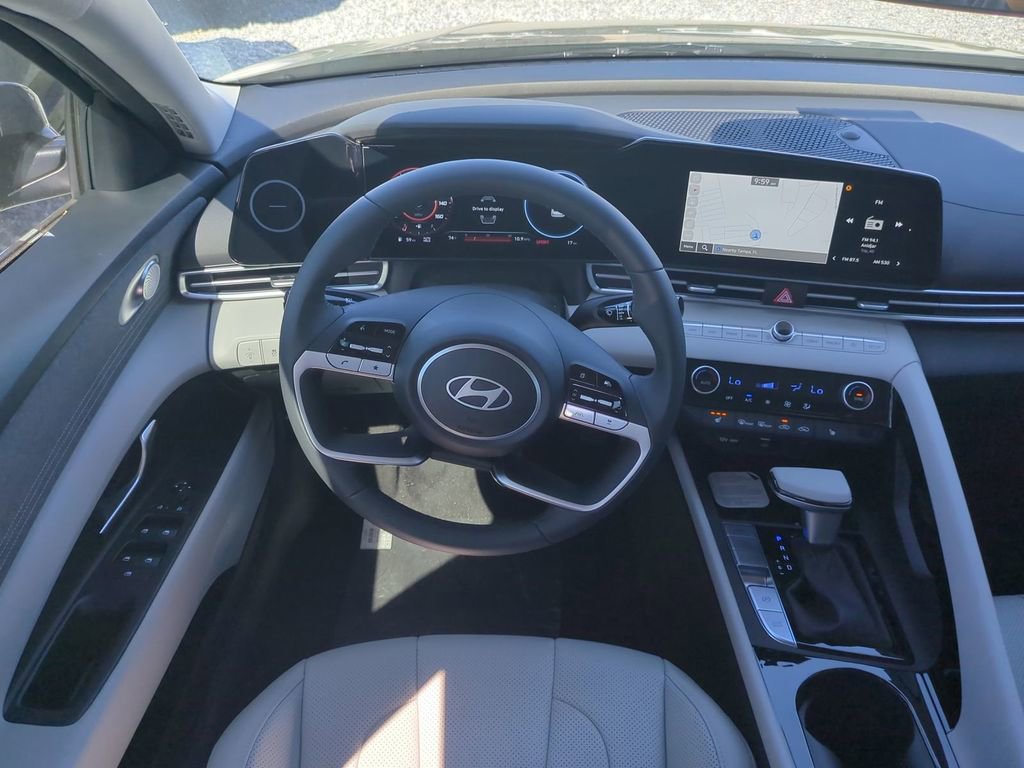 New 2026 Hyundai Elantra Limited image 17