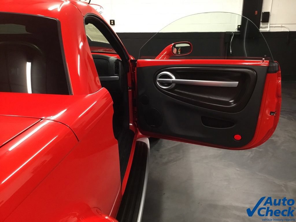 Used 2005 Chevrolet SSR w/ Preferred Equipment Group RWD image 37