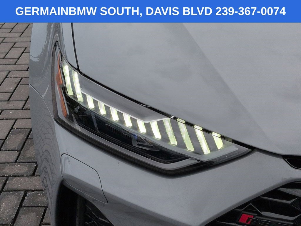 Used 2024 Audi RS 7 performance Sportback AWD/4WD image 11