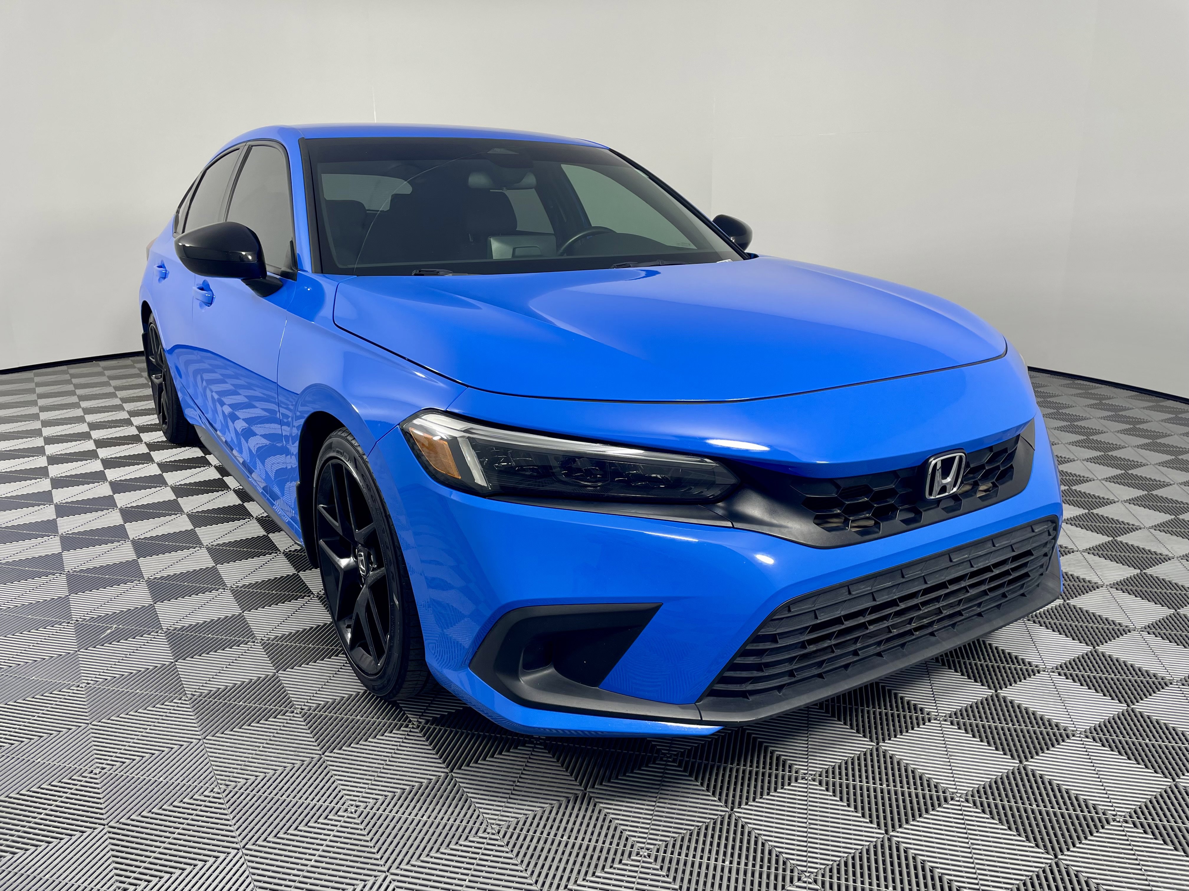 Used 2023 Honda Civic Sport image 8