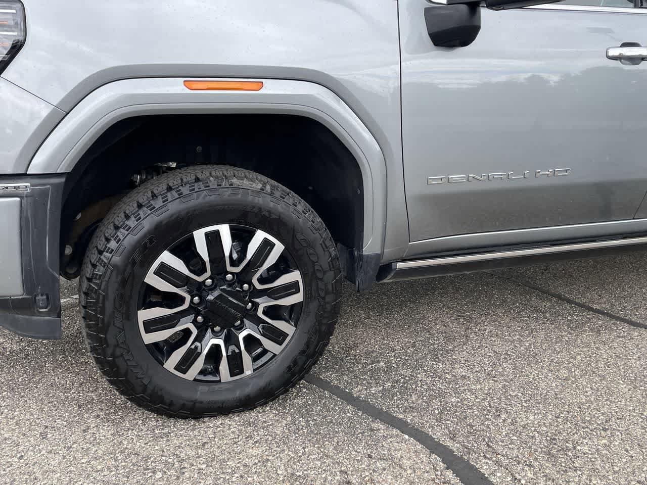 Used 2025 GMC Sierra 2500 Denali Ultimate AWD/4WD image 42