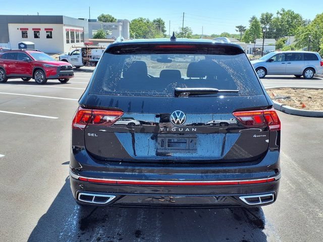Used 2024 Volkswagen Tiguan SEL R-Line AWD/4WD image 29
