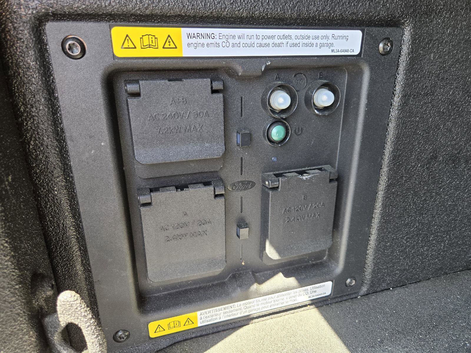 Used 2022 Ford F150 Limited image 23