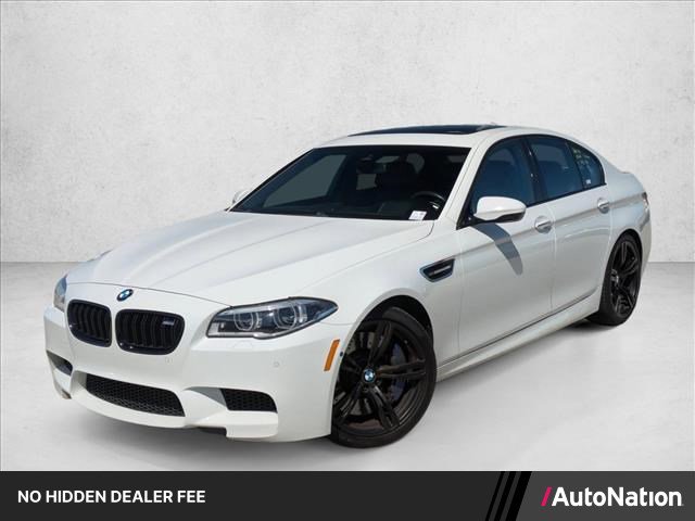 Used 2016 BMW M5 RWD image 1