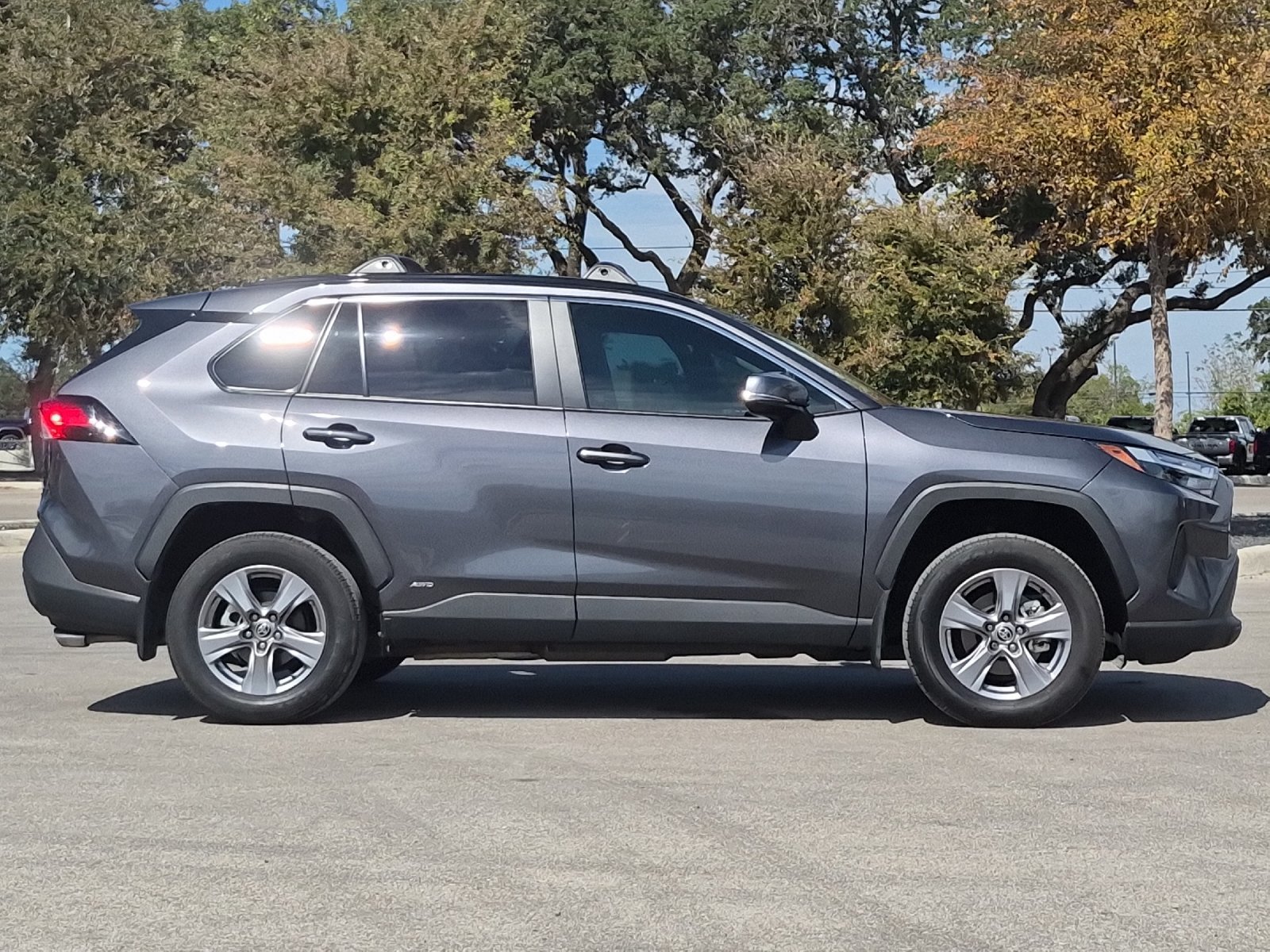 Certified 2025 Toyota RAV4 XLE w/ Convenience Package AWD/4WD image 6