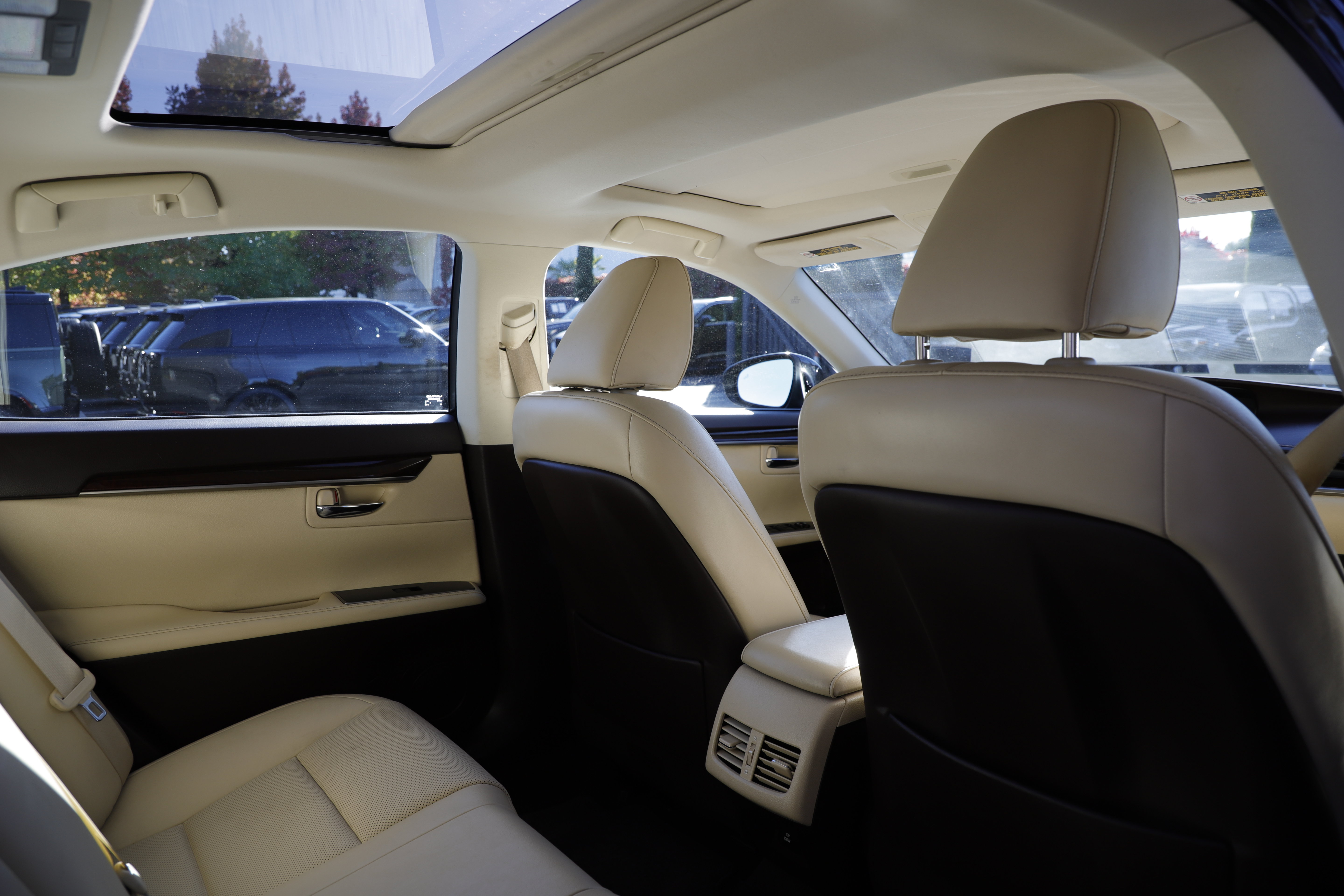 Used 2017 Lexus ES 350 w/ Navigation System Package FWD image 14