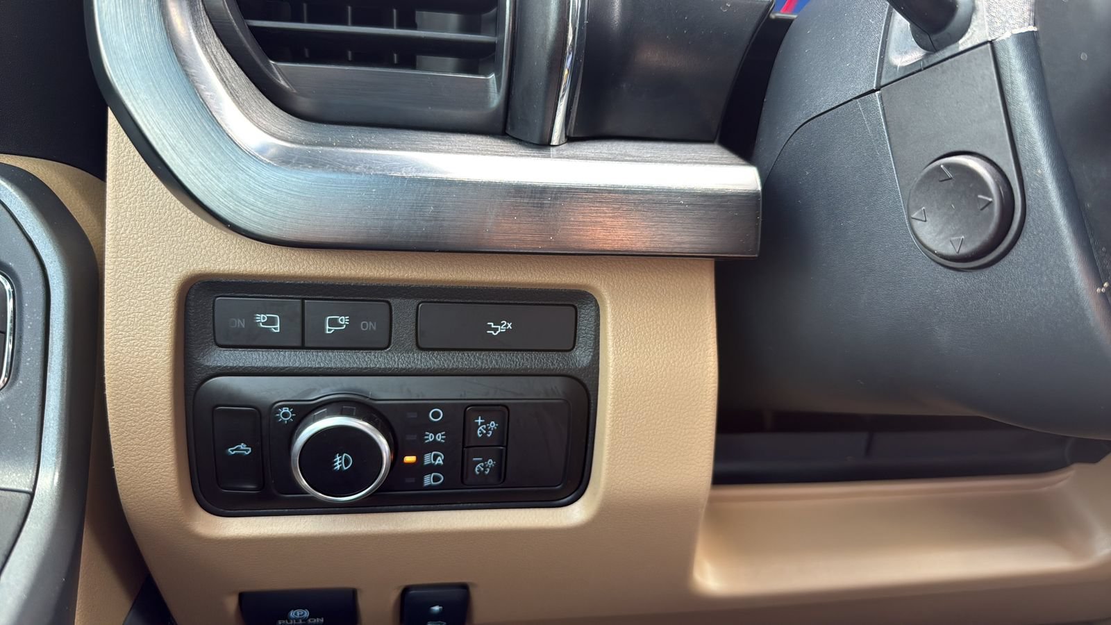 Certified 2024 Ford F450 Lariat w/ Lariat Ultimate Package AWD/4WD image 17