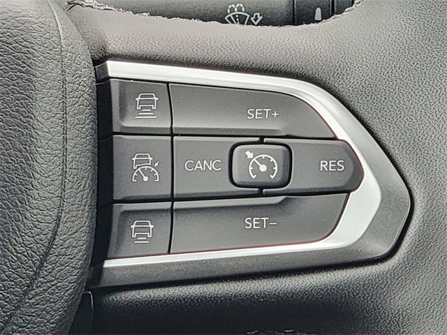 Certified 2024 Jeep Compass Limited image 34