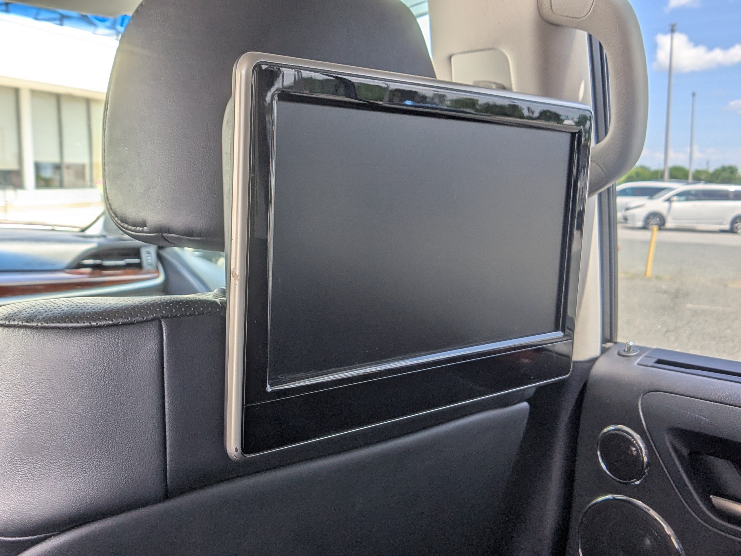 Used 2017 Lexus LX 570 4WD image 17