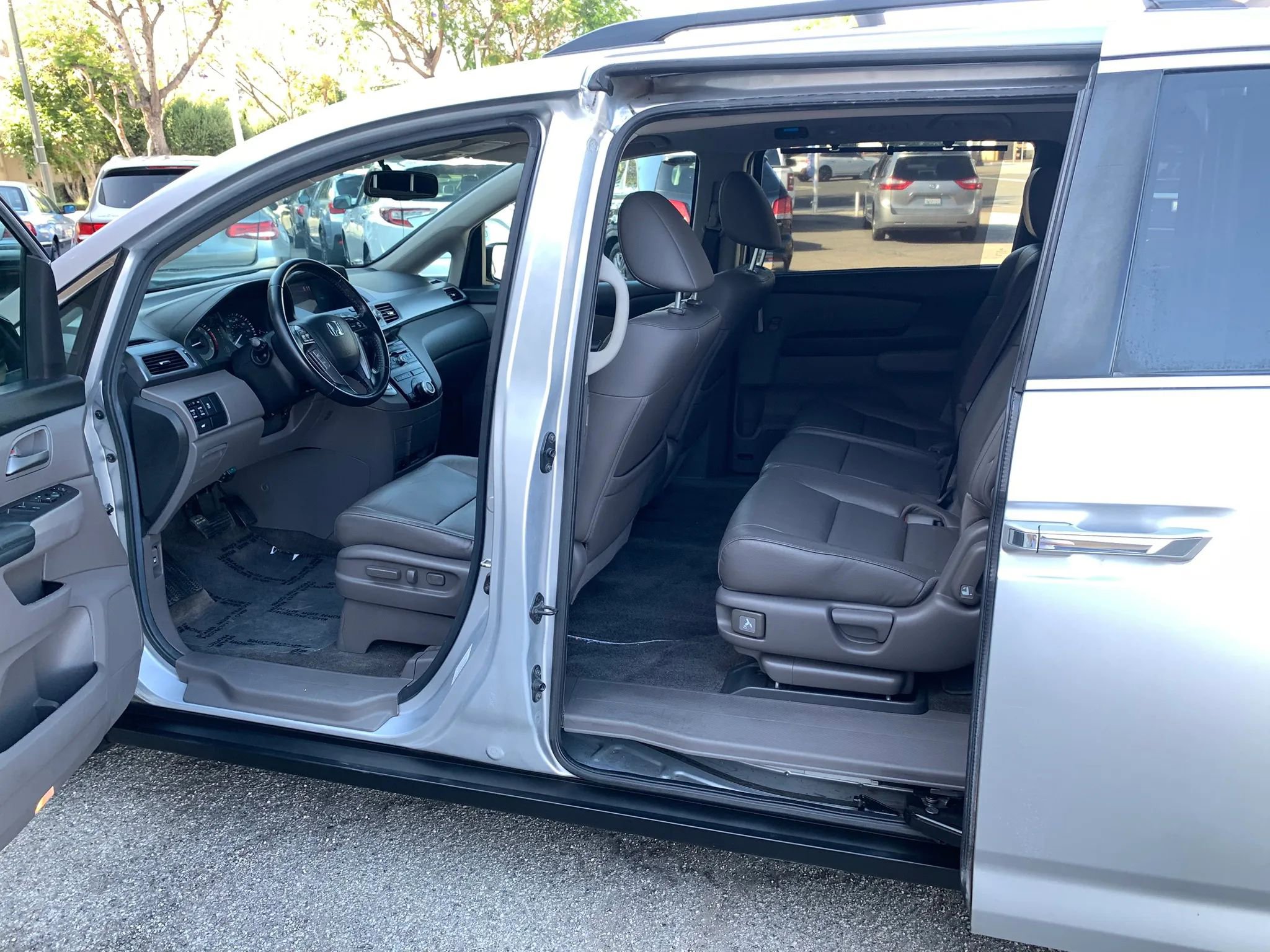 Used 2013 Honda Odyssey EX-L image 26
