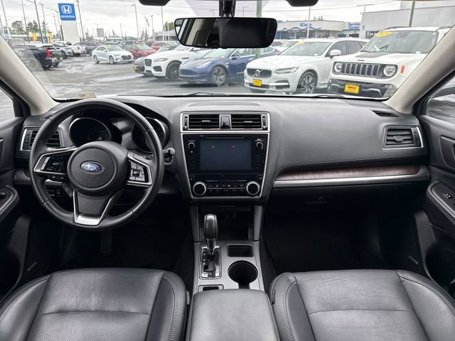 Used 2018 Subaru Outback 3.6R Limited AWD/4WD image 11