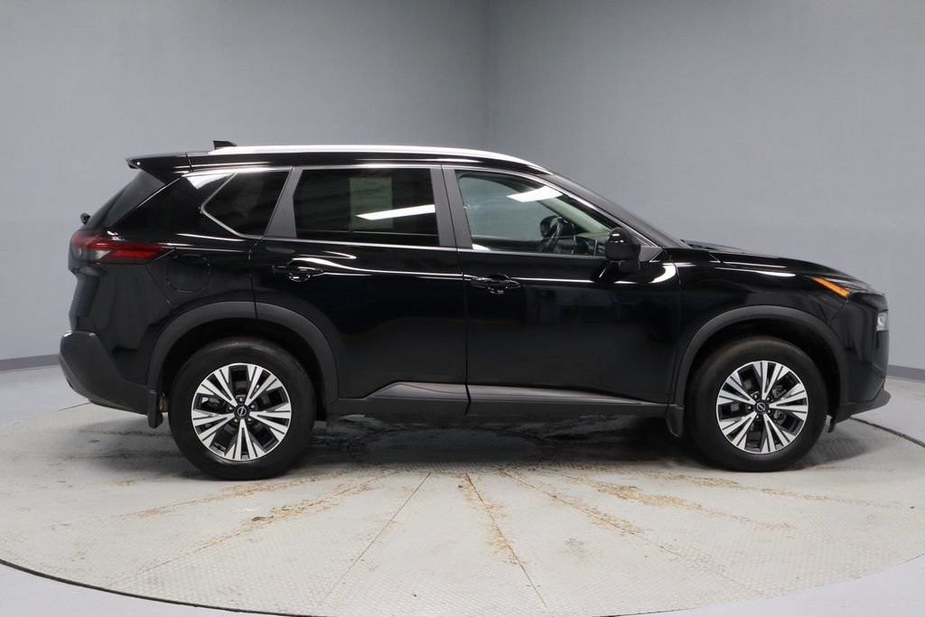 Certified 2023 Nissan Rogue SV w/ SV Premium B Package AWD/4WD image 6