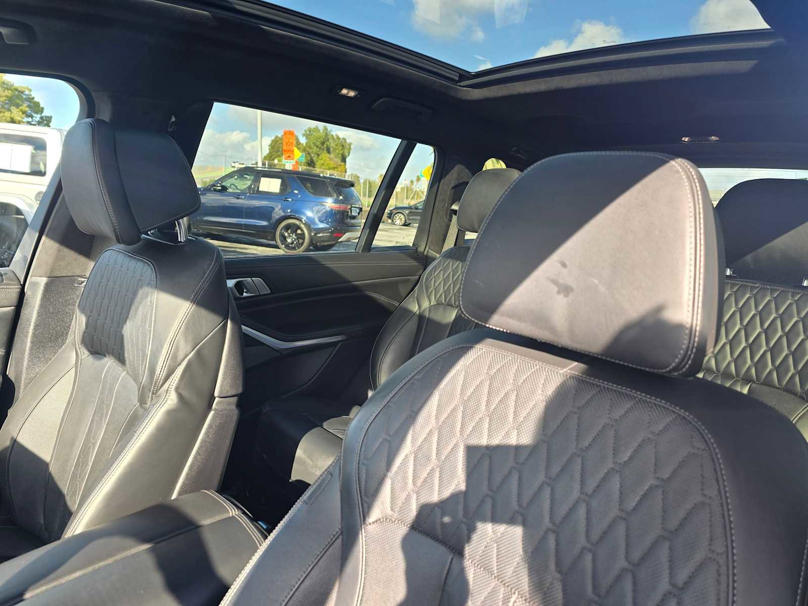Used 2023 BMW X7 xDrive40i w/ M Sport Package image 26