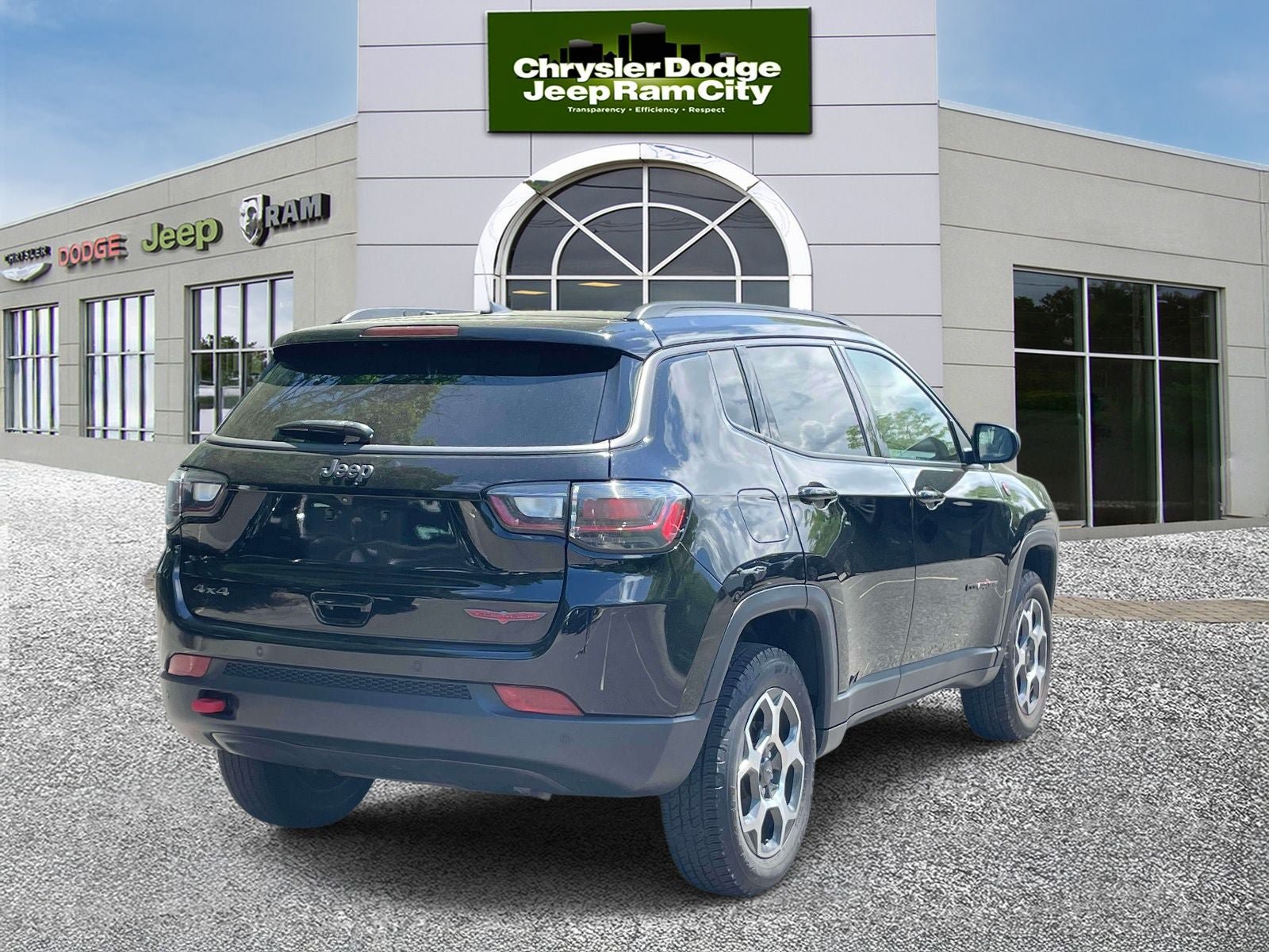 Used 2022 Jeep Compass Trailhawk w/ Trailhawk Elite Group AWD/4WD image 6