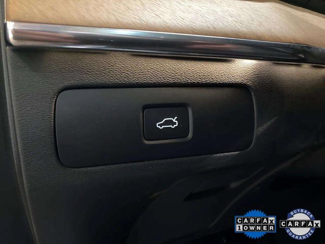 Used 2025 Volvo XC90 B6 Plus image 38