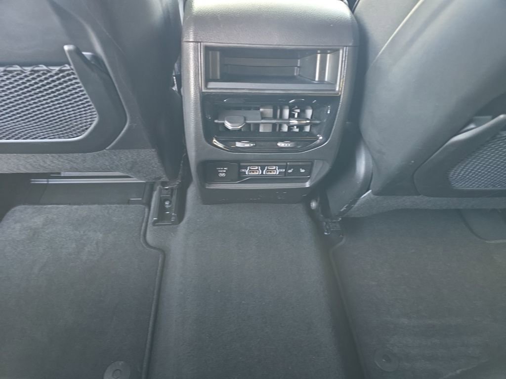 Used 2025 Jeep Grand Cherokee Limited w/ Trailer Tow Package image 27