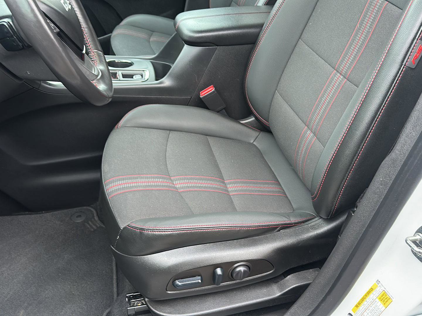 Certified 2022 Chevrolet Equinox RS image 26