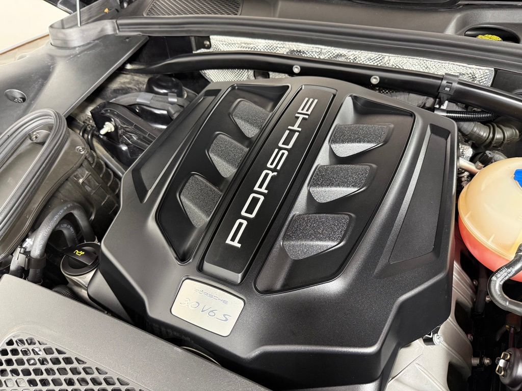 Used 2017 Porsche Macan S AWD/4WD image 48