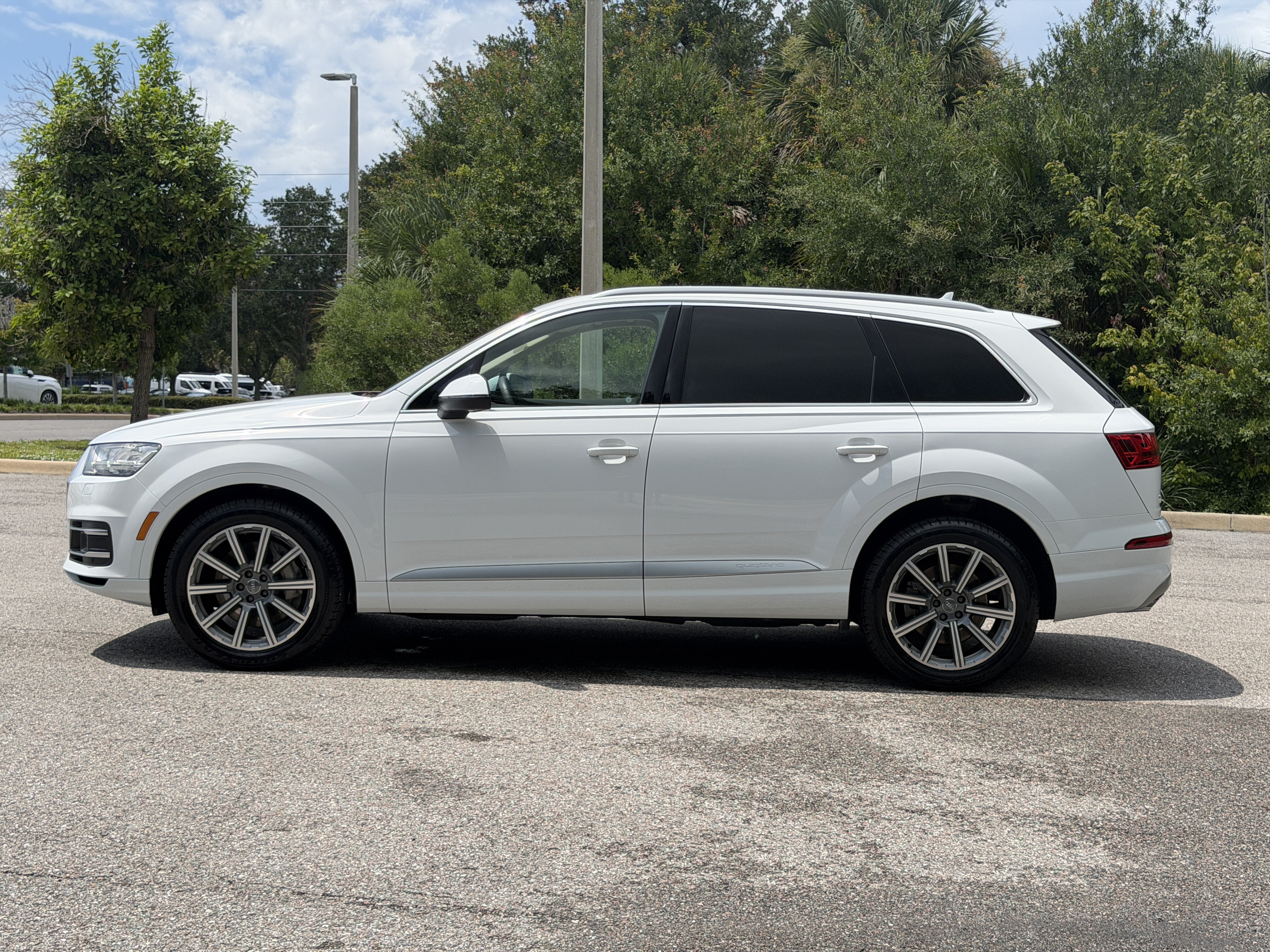 Used 2018 Audi Q7 3.0T Prestige AWD/4WD image 4