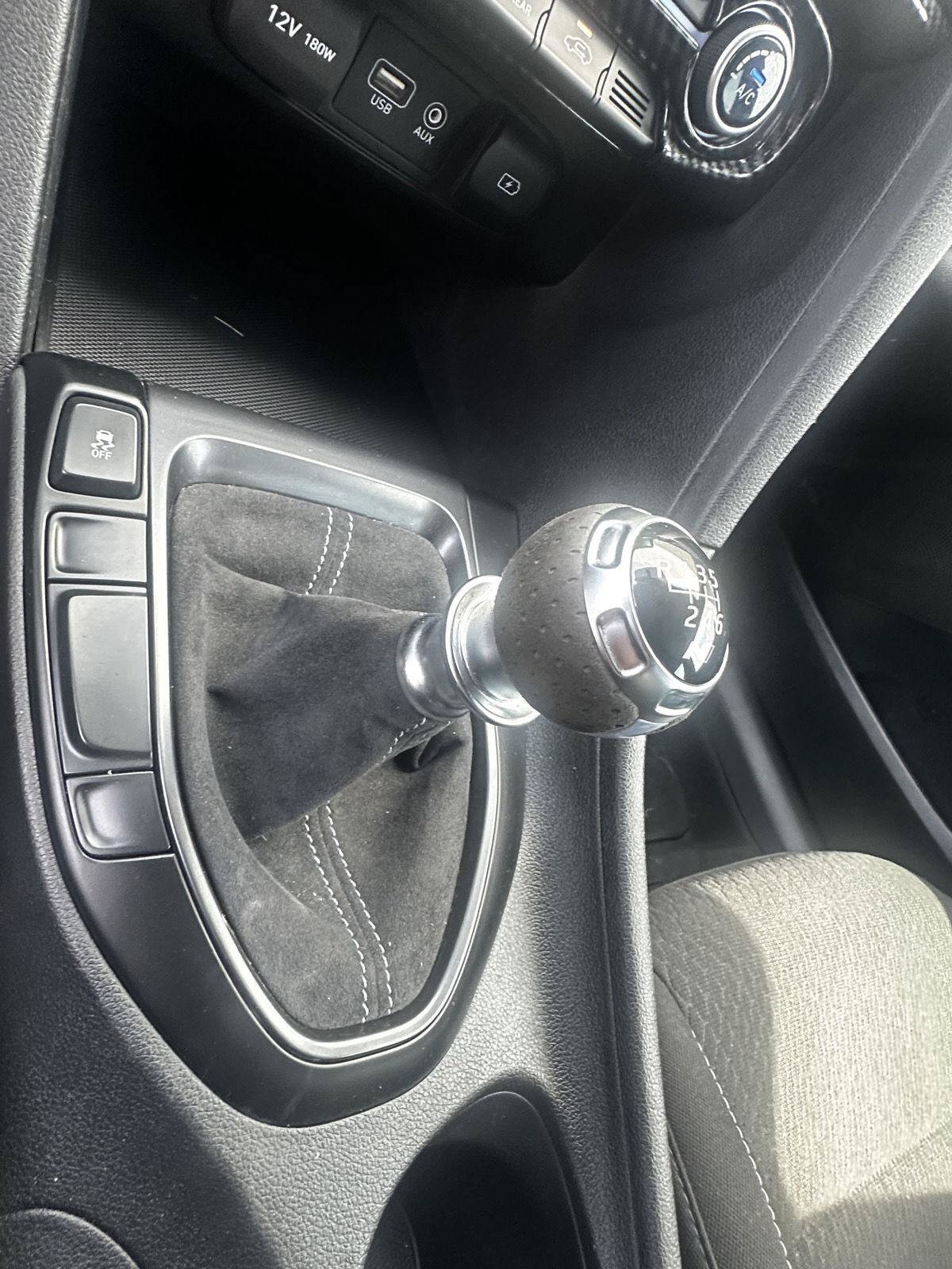 Used 2020 Hyundai Veloster N w/ Performance Package FWD image 7