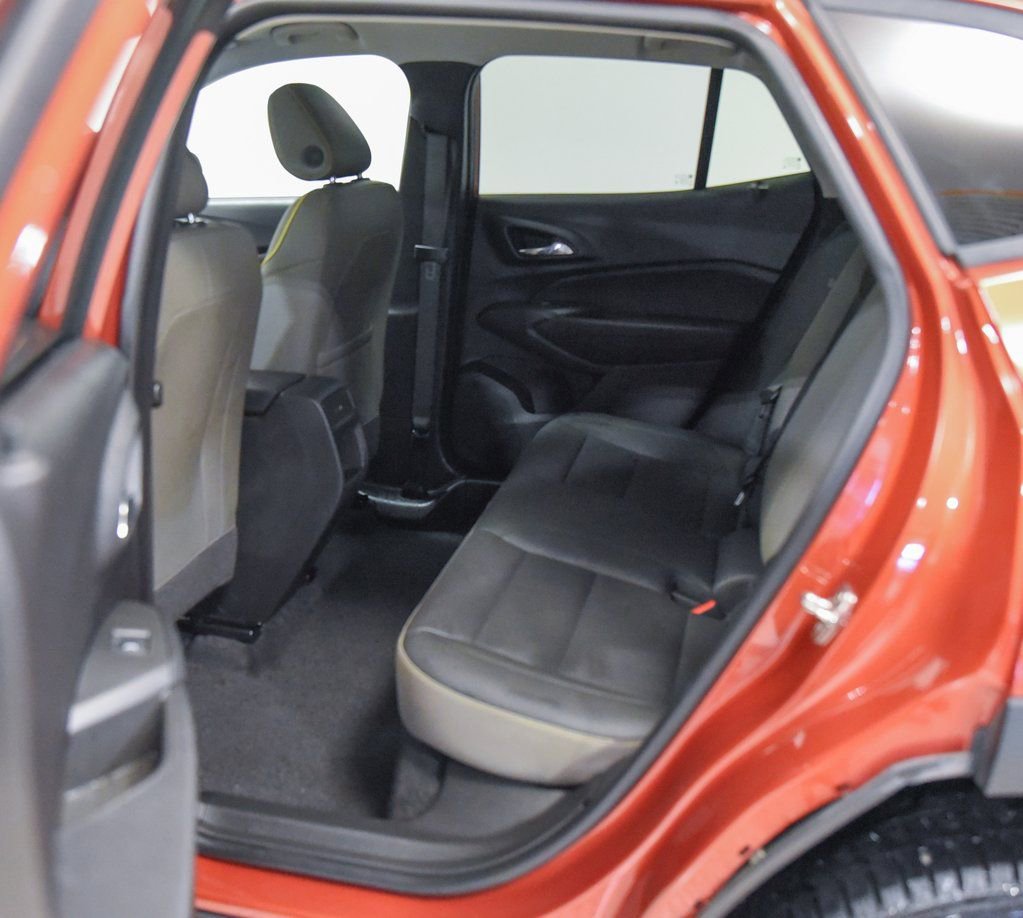 Used 2024 Chevrolet Trax ACTIV w/ Driver Confidence Package image 11