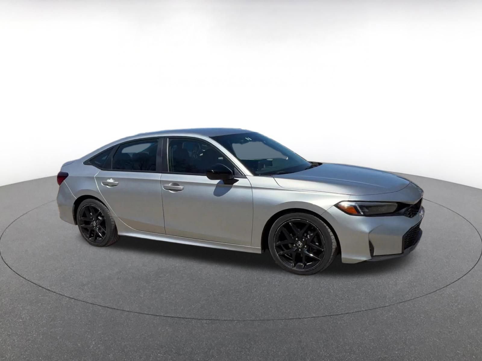 Used 2025 Honda Civic Sport image 2