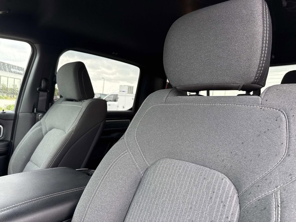 Used 2023 RAM 1500 Big Horn AWD/4WD image 24