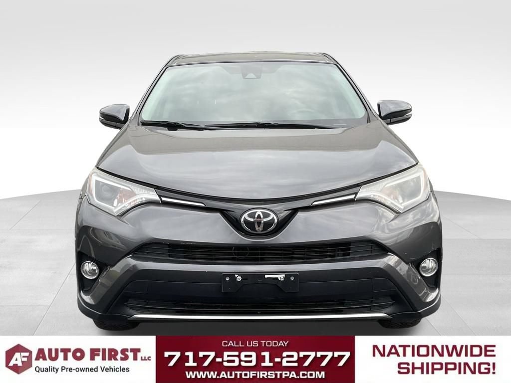Used 2018 Toyota RAV4 XLE AWD/4WD image 2