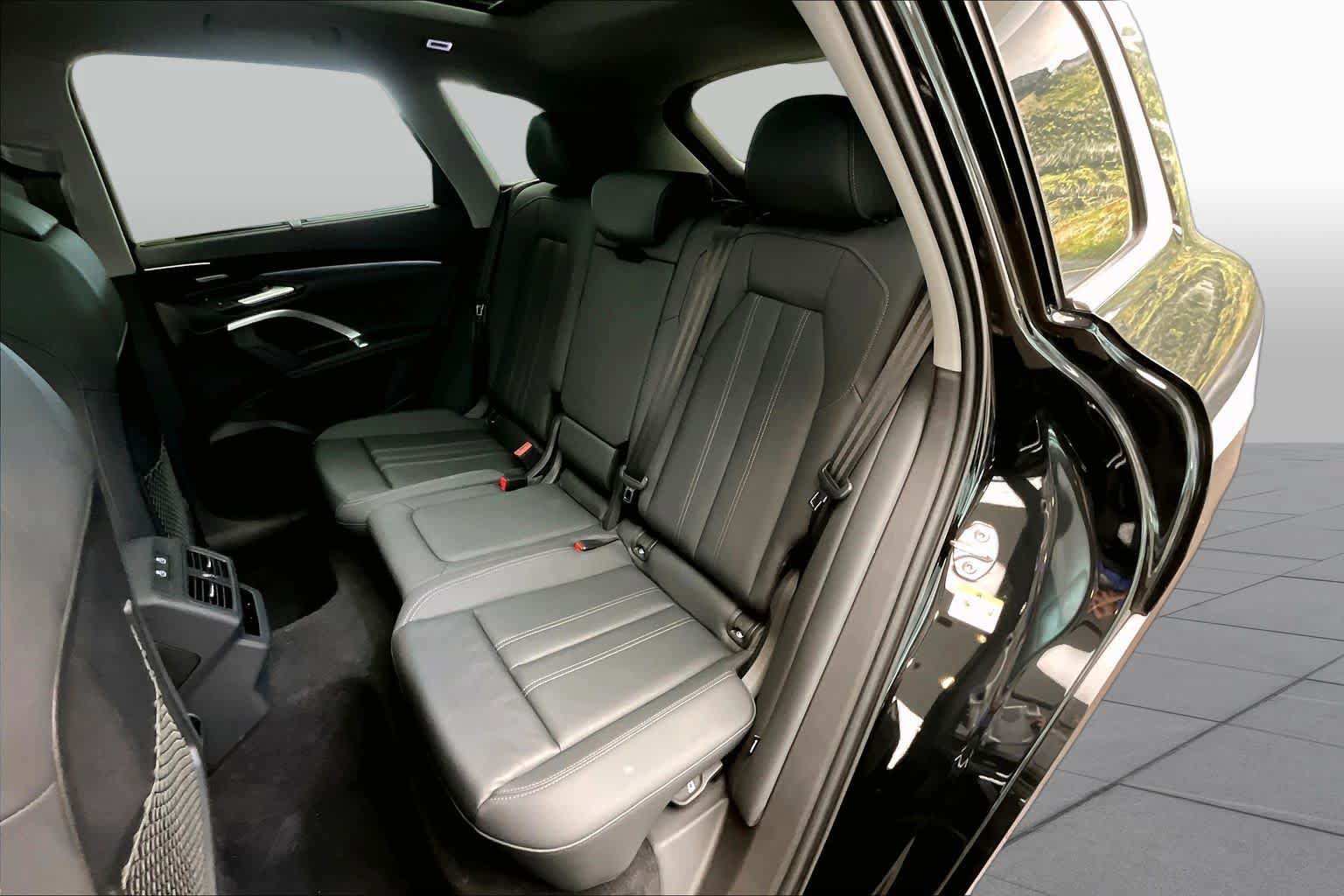 Certified 2025 Audi Q5 Premium w/ Premium Plus AWD/4WD image 21