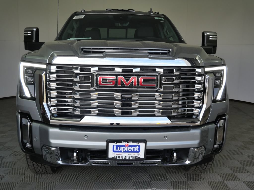 New 2026 GMC Sierra 3500 Denali w/ Denali Reserve Package AWD/4WD image 7