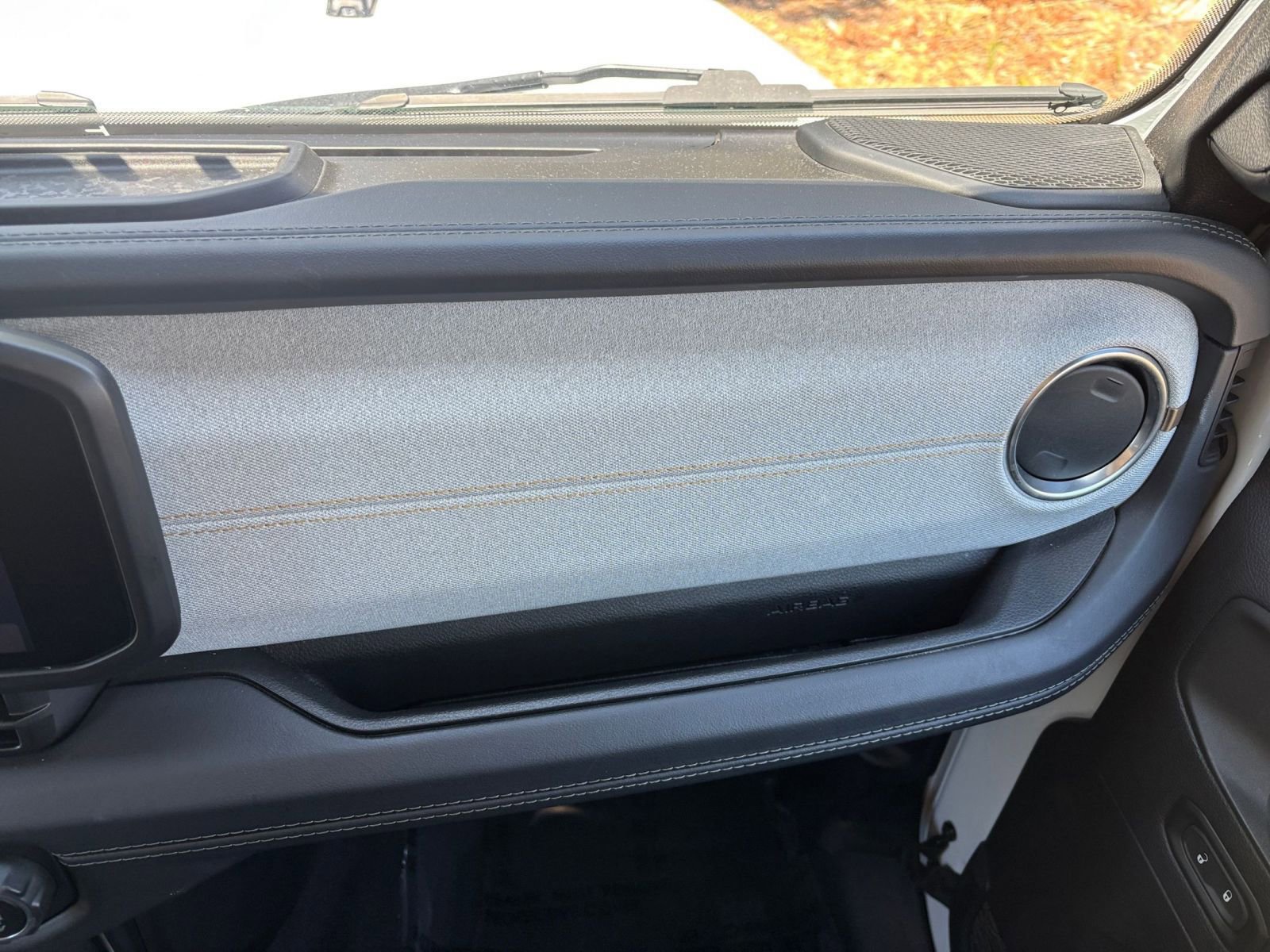 Used 2025 Jeep Wrangler Unlimited Sahara AWD/4WD image 36