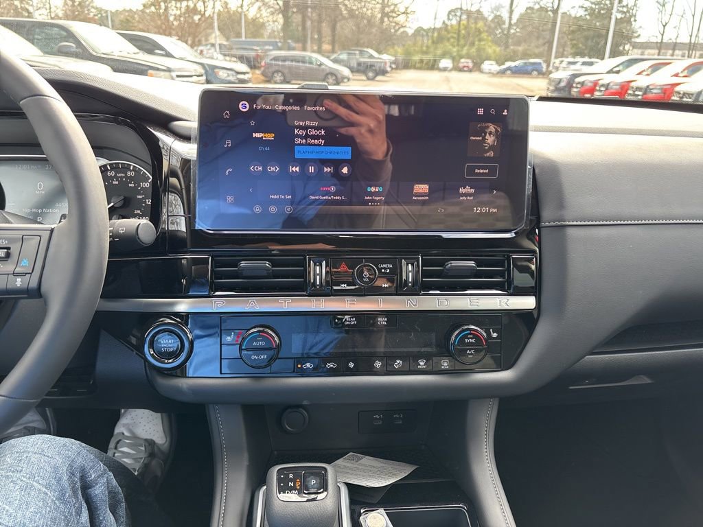 New 2026 Nissan Pathfinder SV image 11