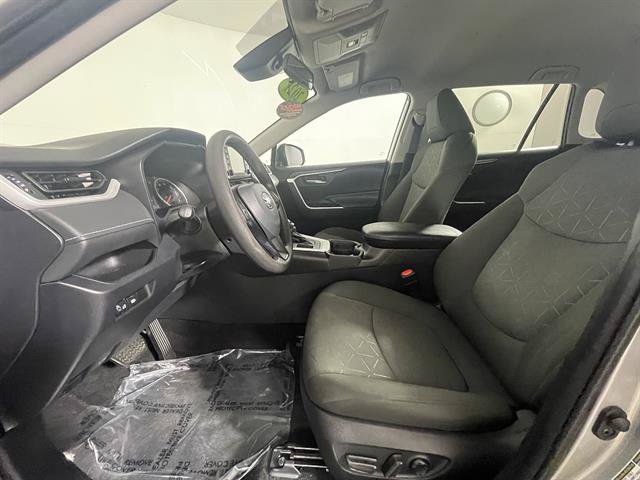 Certified 2021 Toyota RAV4 XLE FWD image 9