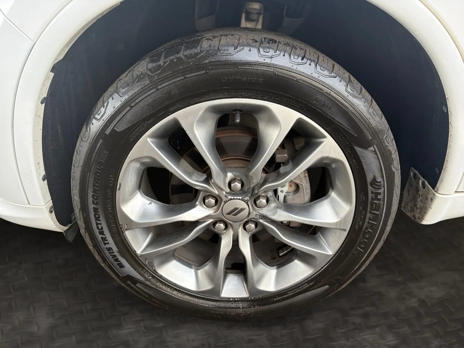Used 2020 Dodge Durango GT AWD/4WD image 36