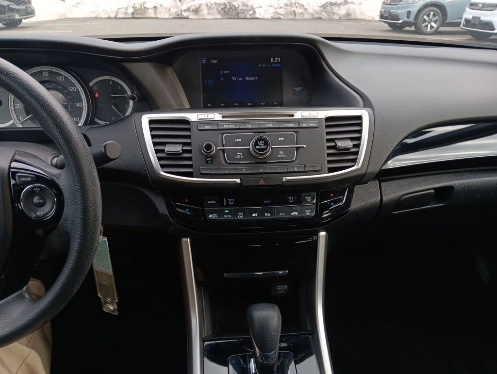 Used 2016 Honda Accord LX image 17