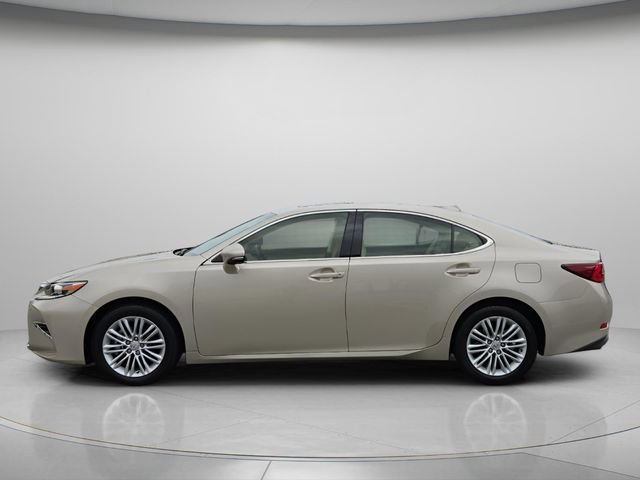 Used 2016 Lexus ES 350 w/ Premium Package w/Wood Trim FWD image 3