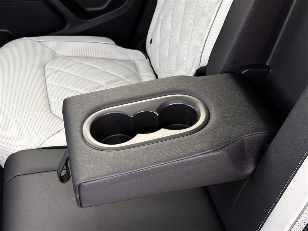 New 2025 Volkswagen Atlas Cross Sport SEL Premium R-Line image 38