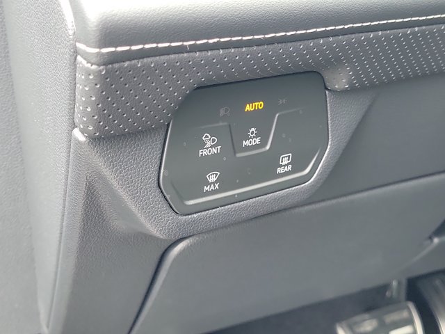 Certified 2024 Volkswagen Atlas SEL Premium R-Line AWD/4WD image 20