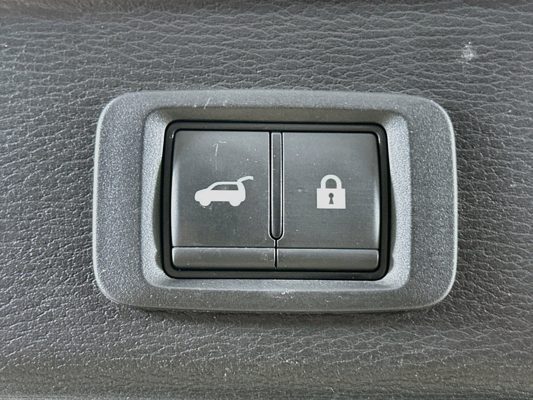 Used 2024 Mitsubishi Outlander SE FWD image 30