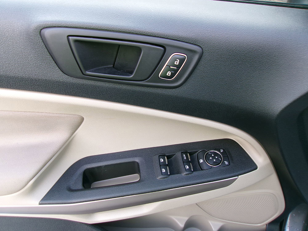 Used 2021 Ford EcoSport S image 14