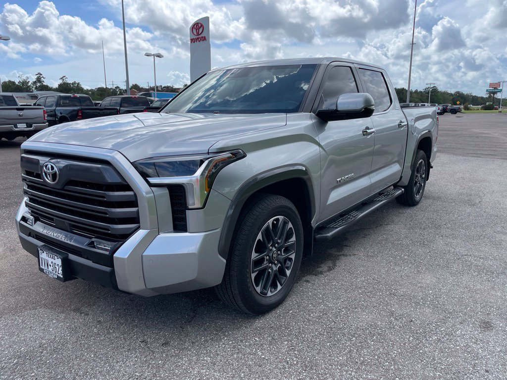 Used 2026 Toyota Tundra Limited w/ Power Package RWD image 3