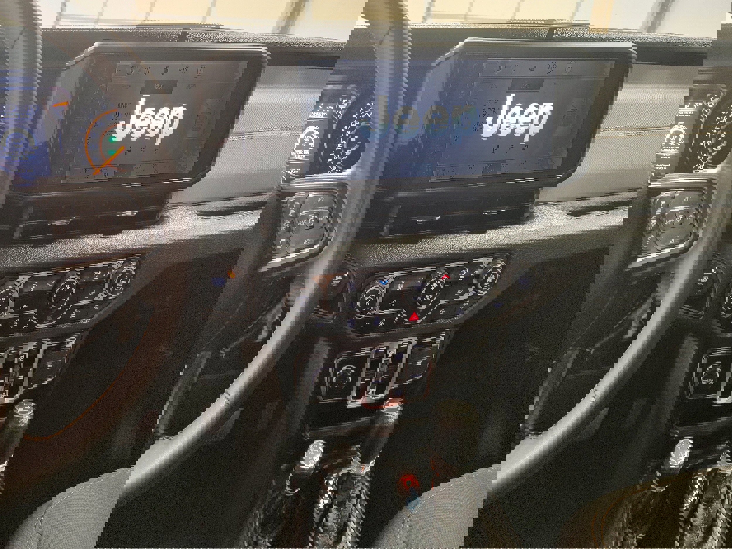 Used 2024 Jeep Wrangler Sport image 7