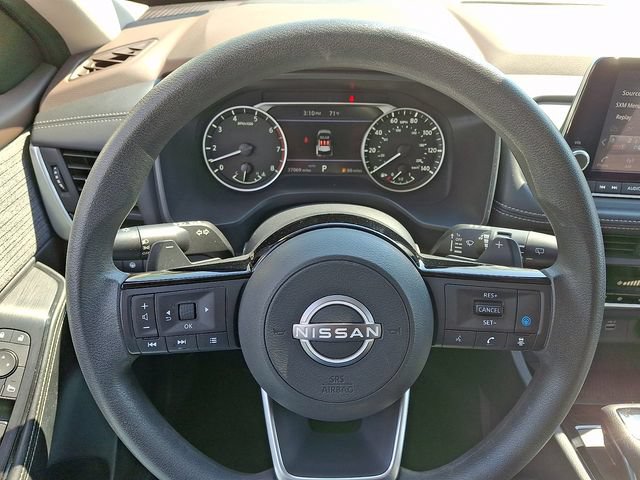 Used 2023 Nissan Rogue SV AWD/4WD image 18