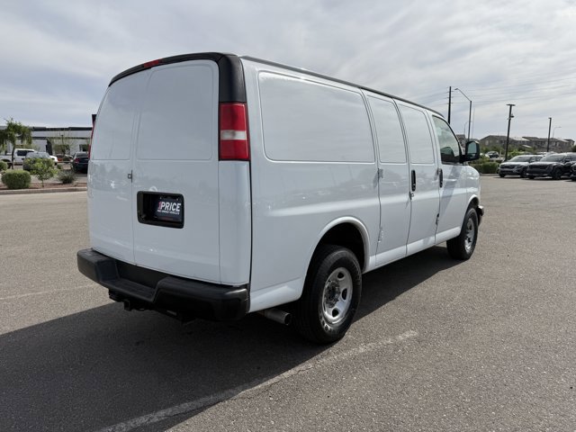 Used 2019 Chevrolet Express 2500 w/ Driver Convenience Package RWD image 5
