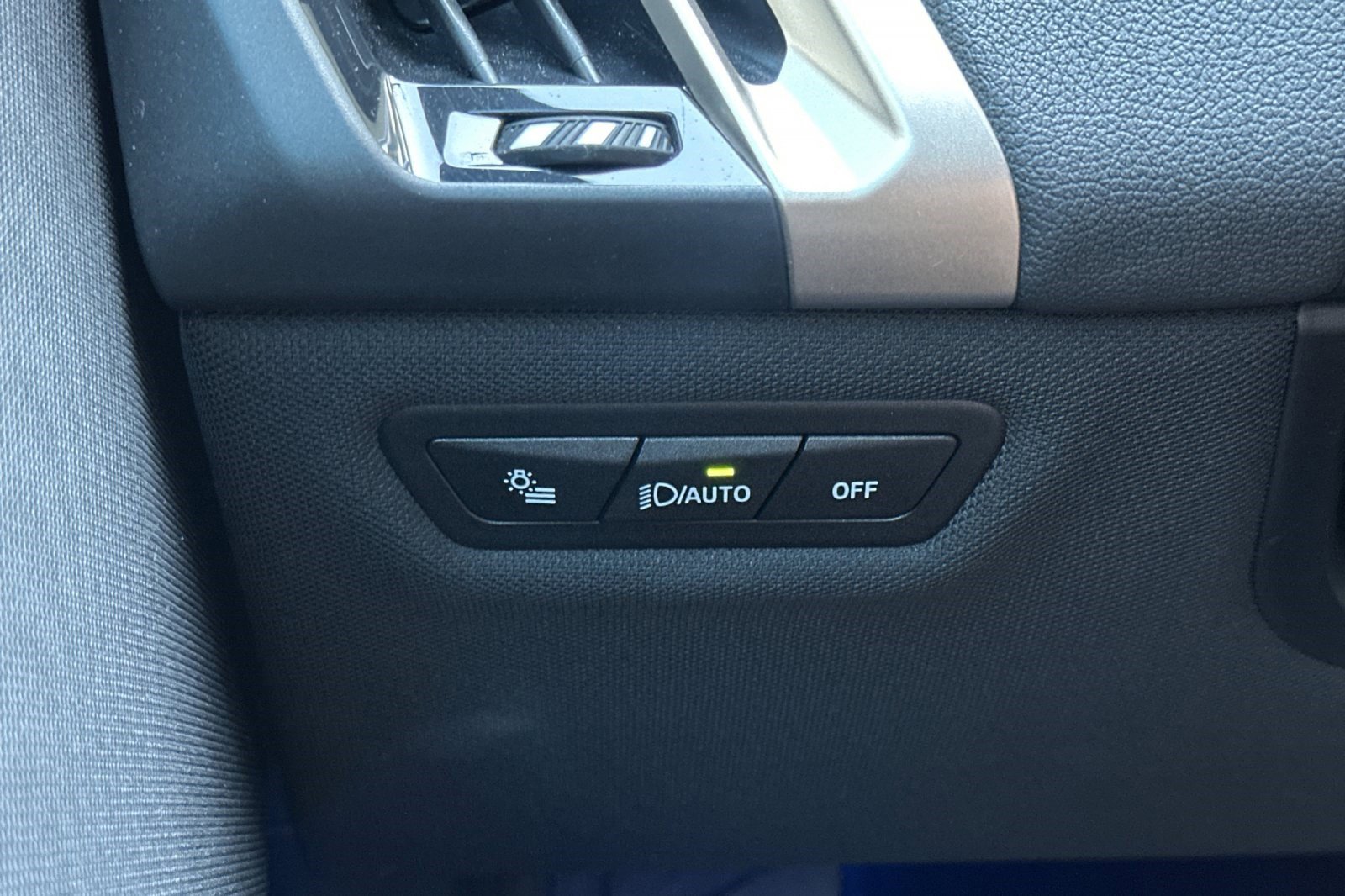 Certified 2024 BMW iX xDrive50 w/ Convenience Package image 38