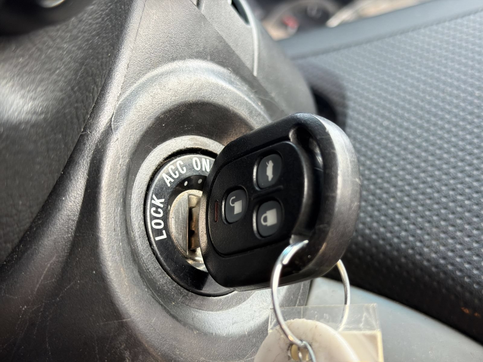 Used 2011 Chevrolet Aveo LT w/ Power and Convenience Package FWD image 32