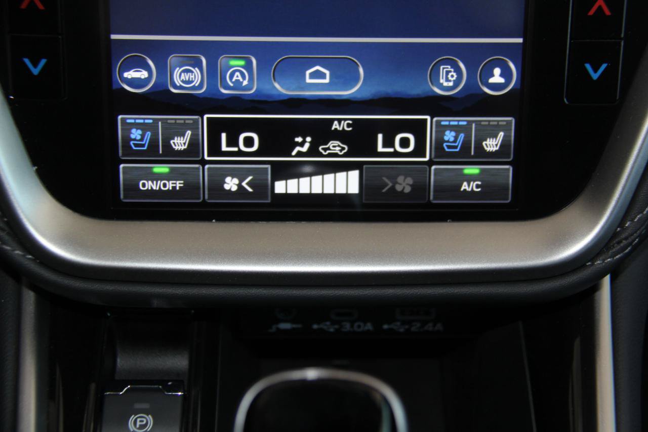 Used 2025 Subaru Outback Touring XT AWD/4WD image 18